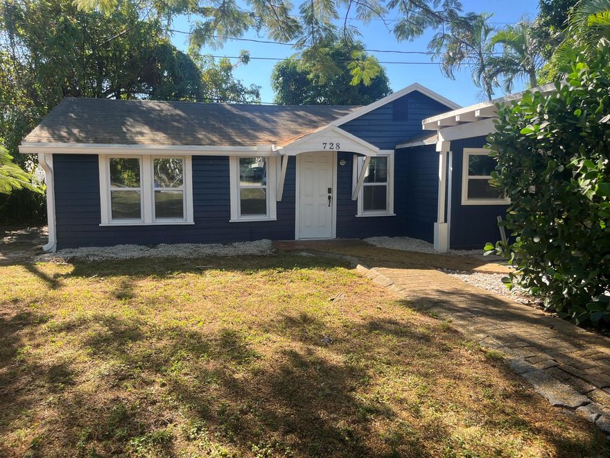 2 Bed 1 Bath at the heart of WPB.  Home sits on large lot with plenty of driveway for parking.  Belvedere elementary school at walking distance.  Home has updated kitcvhen area with separate laundry room.   Yard maintenance, water and gas included in rental price.