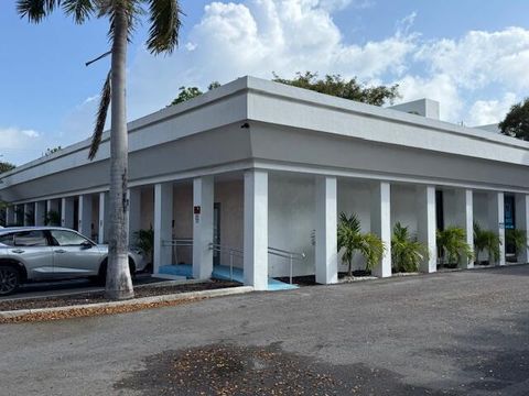 2701 NE 14th St Street Pompano Beach FL 33062