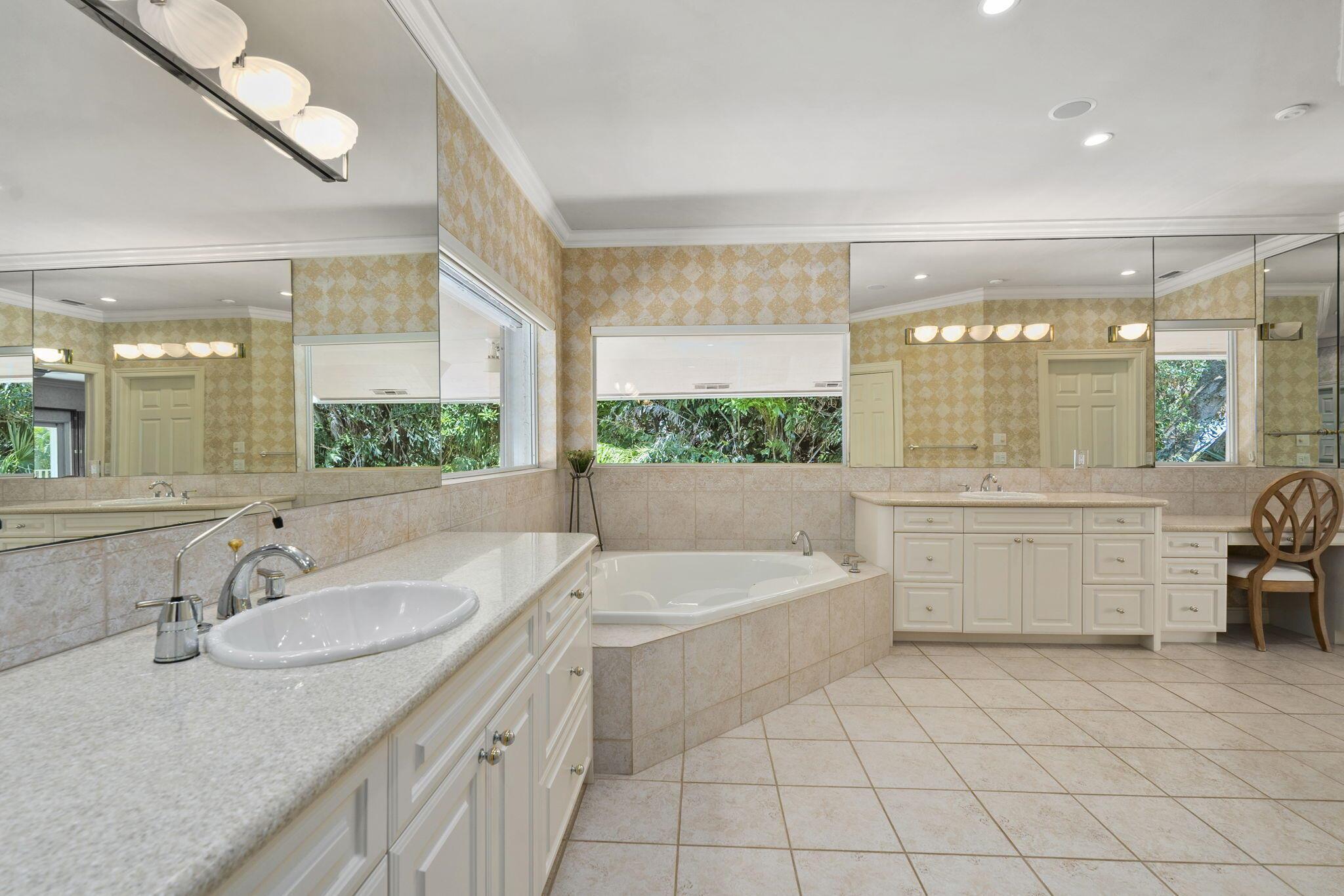 HOMEWOOD - Residential