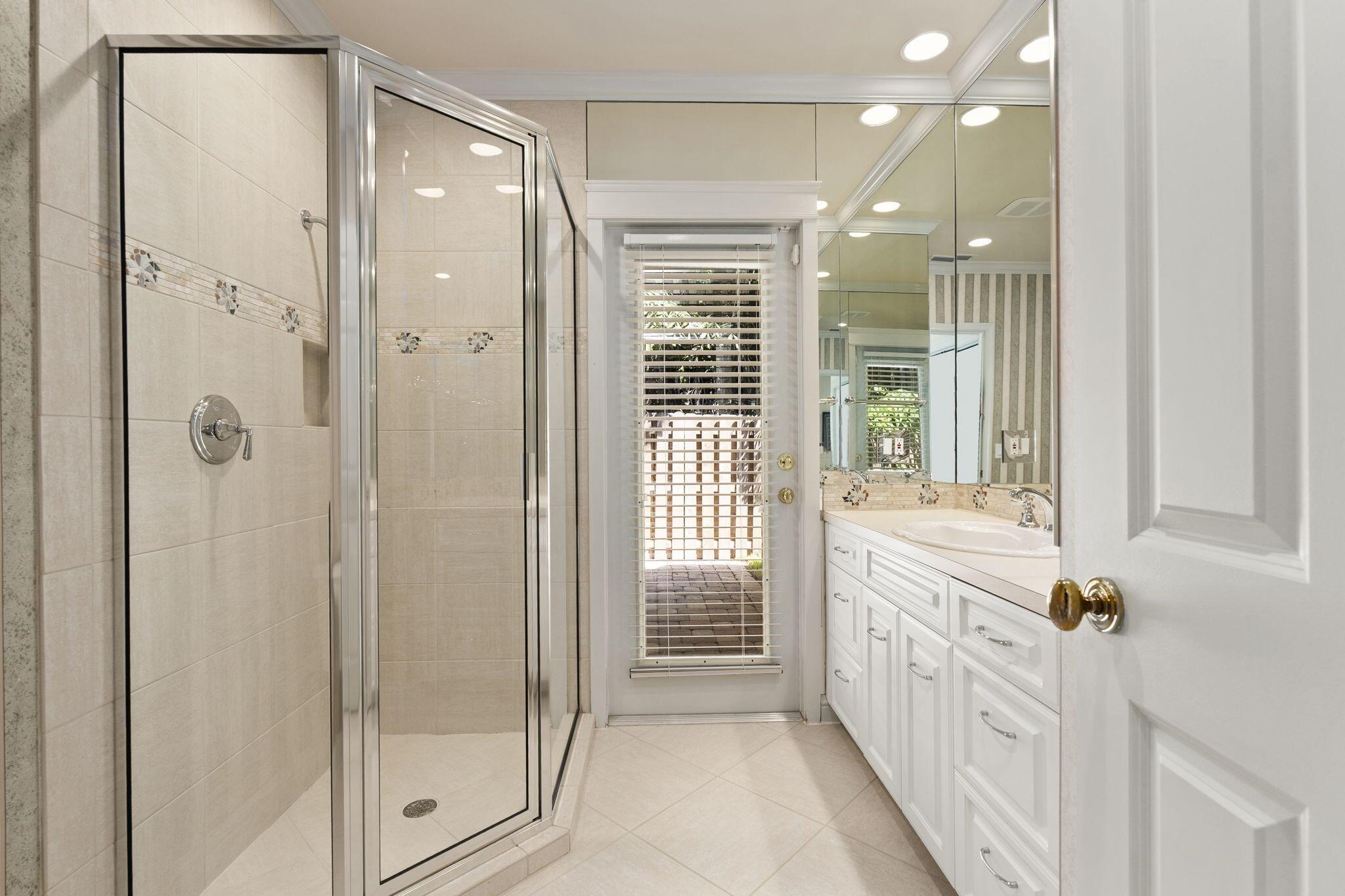 HOMEWOOD - Residential