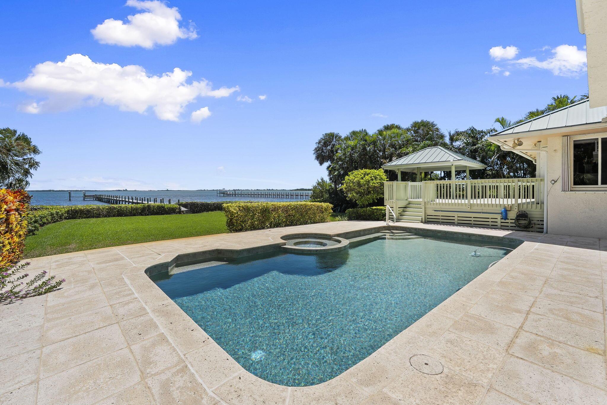 HOMEWOOD - Residential