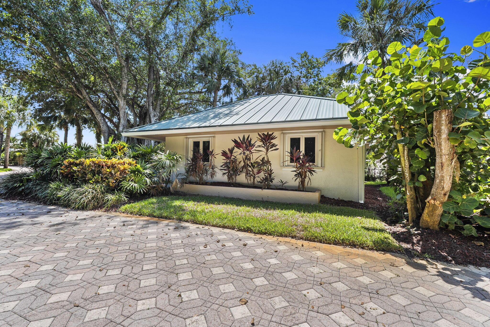 HOMEWOOD - Residential