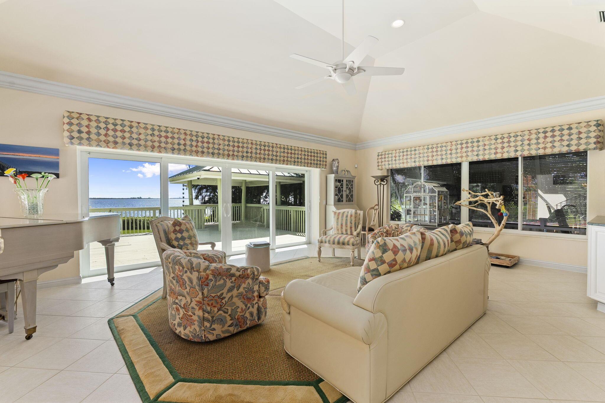 HOMEWOOD - Residential