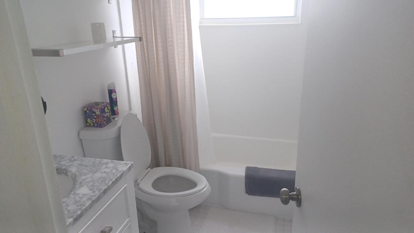 COLONIAL RIDGE CORP - Residential