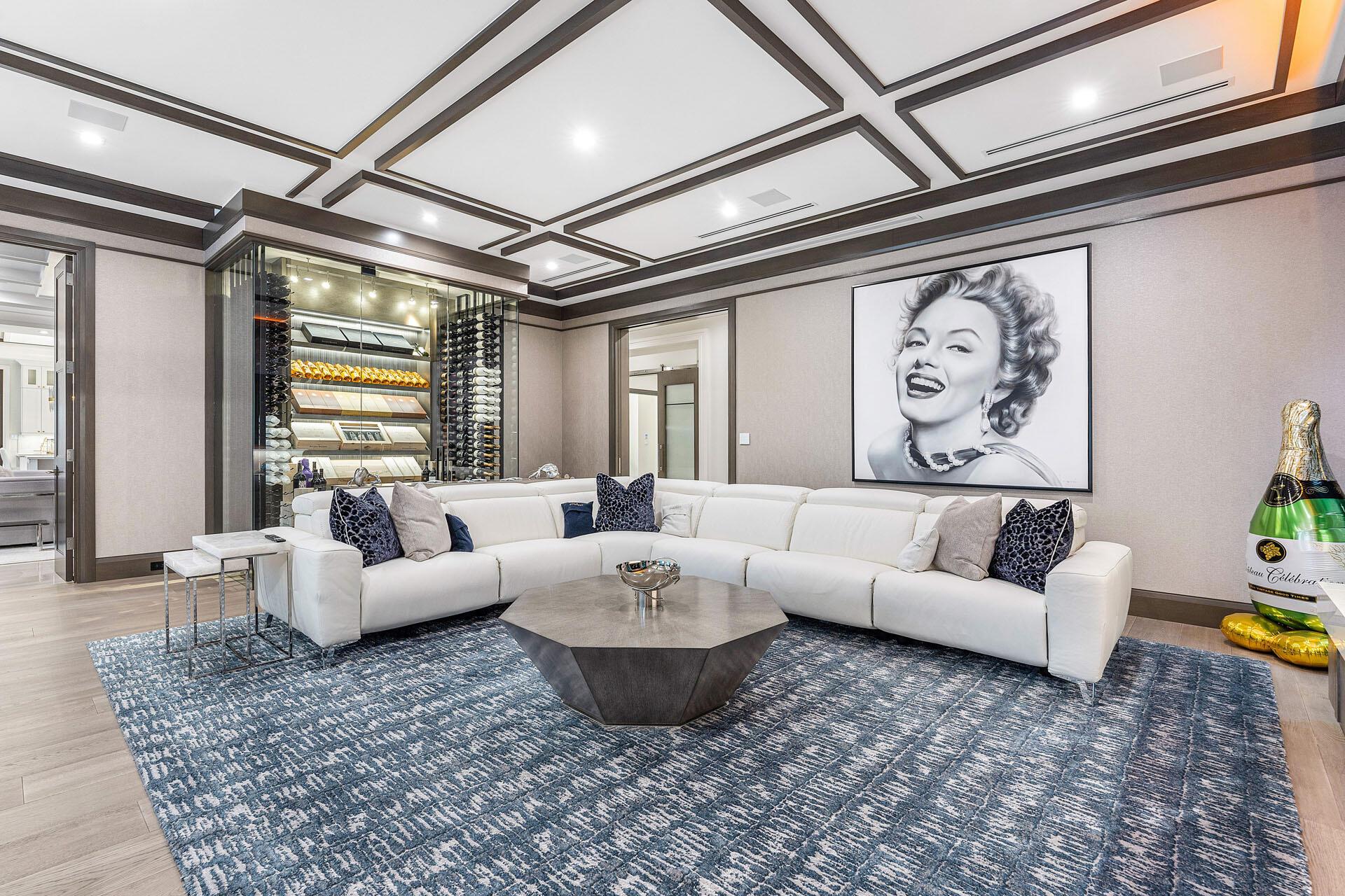 ROYAL PALM YACHT & COUNTR - Residential