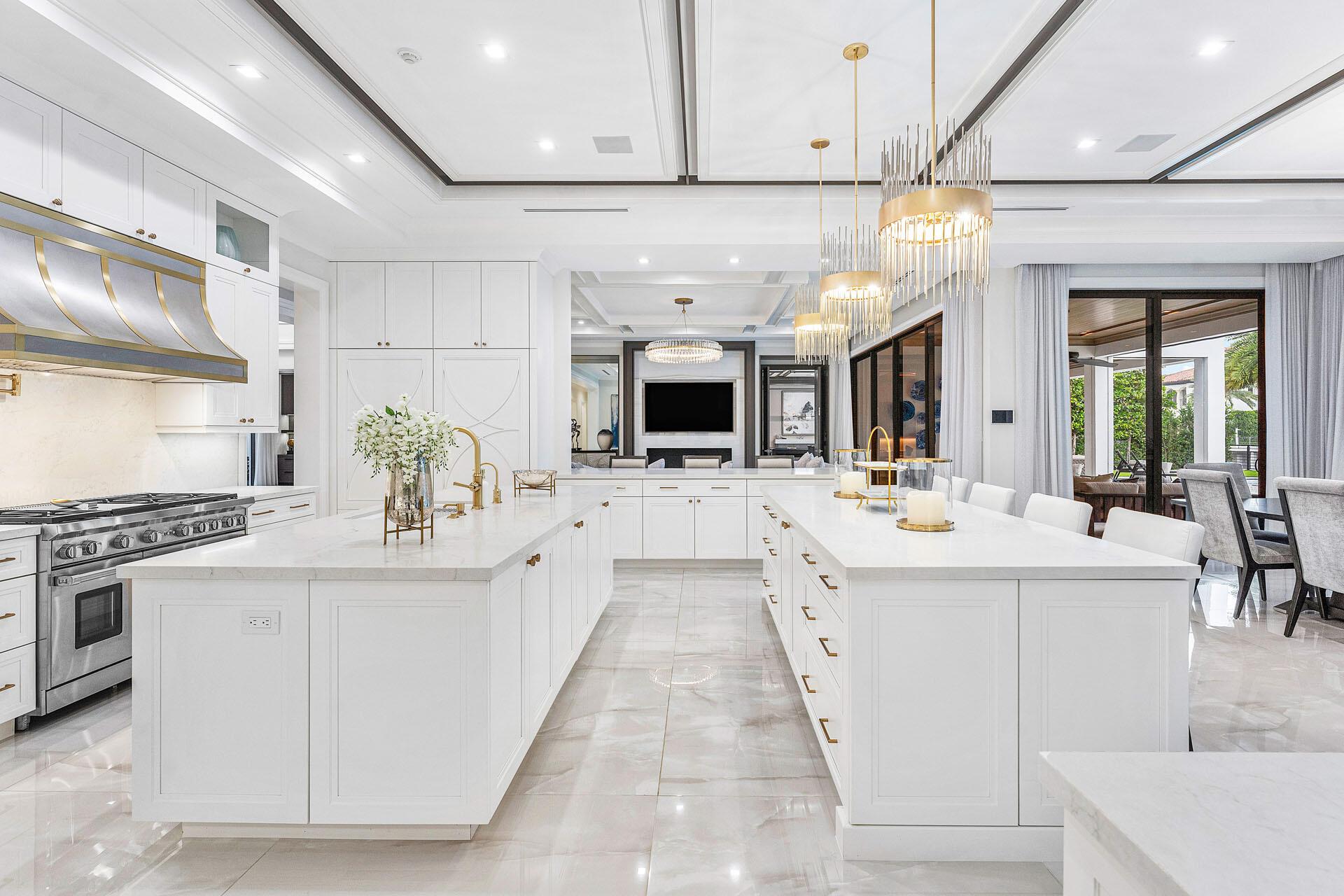 ROYAL PALM YACHT & COUNTR - Residential