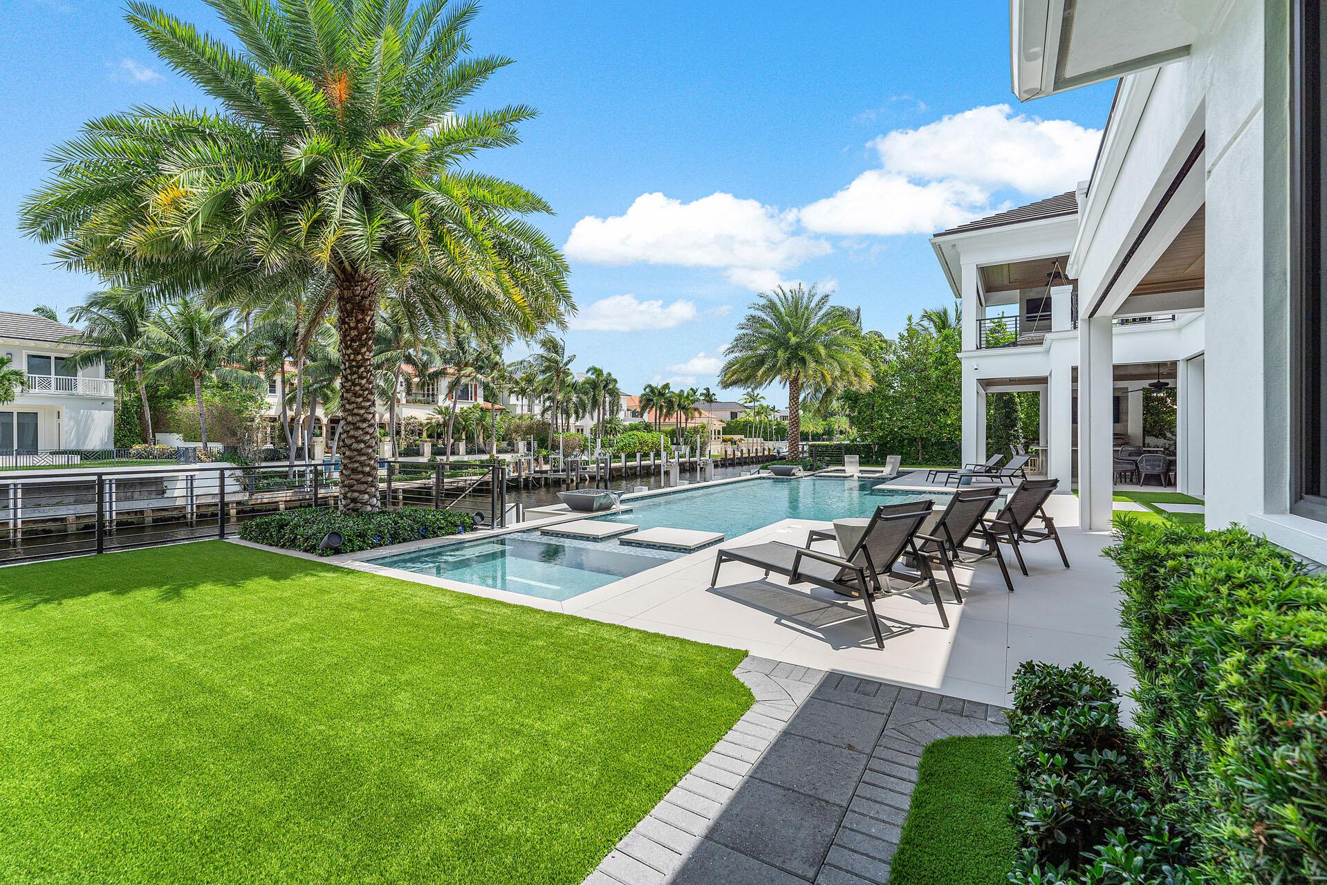 ROYAL PALM YACHT & COUNTR - Residential