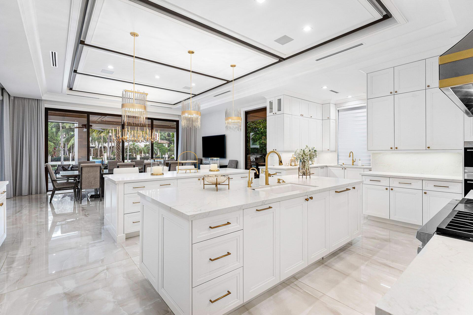 ROYAL PALM YACHT & COUNTR - Residential