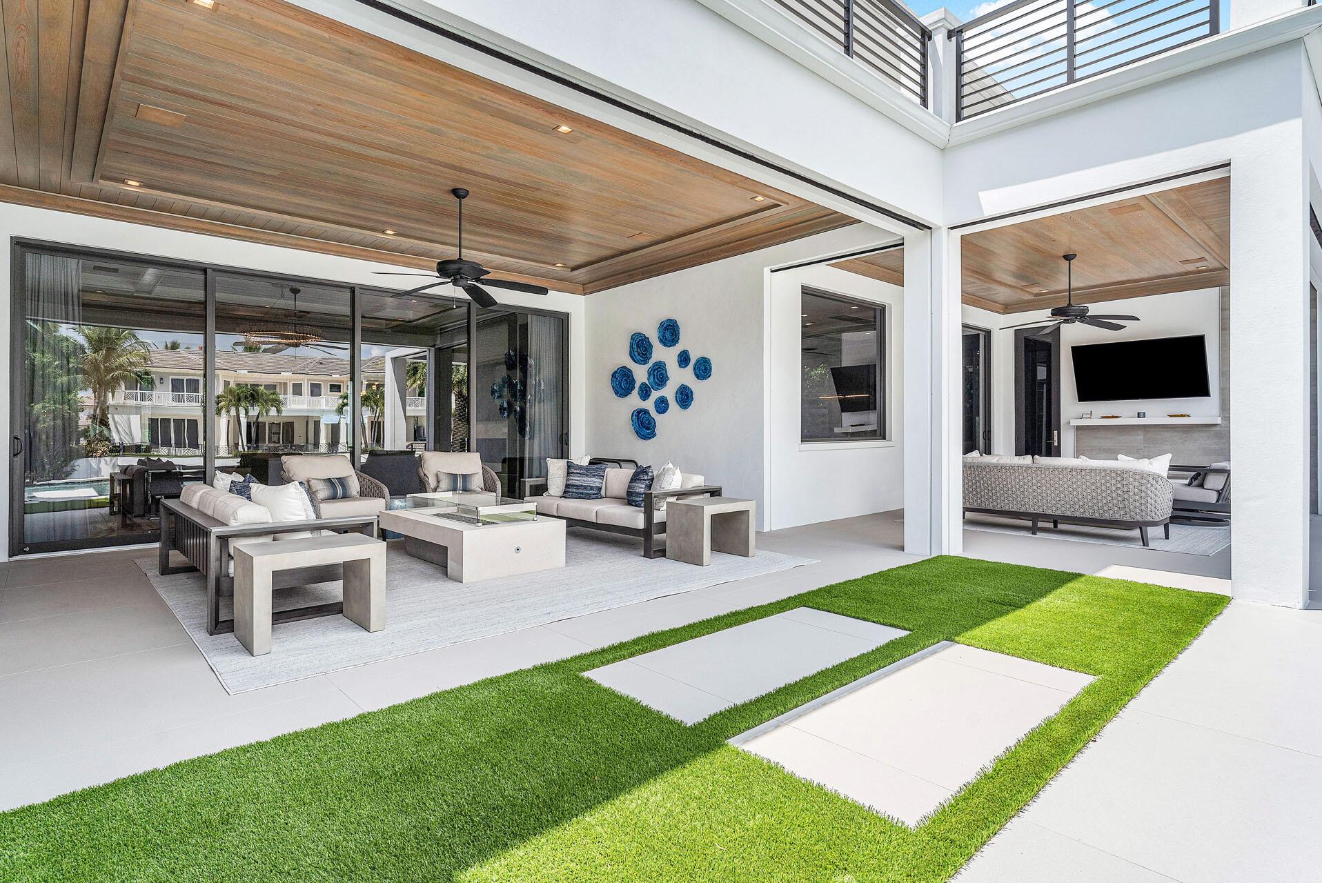 ROYAL PALM YACHT & COUNTR - Residential