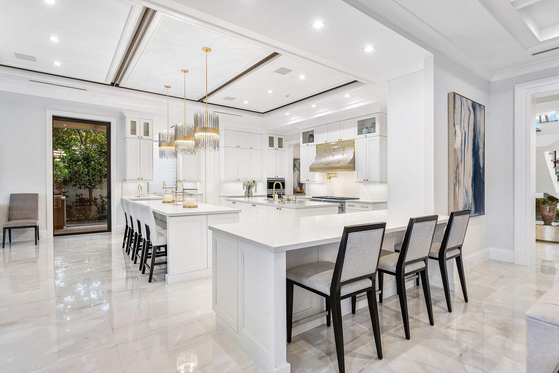 ROYAL PALM YACHT & COUNTR - Residential