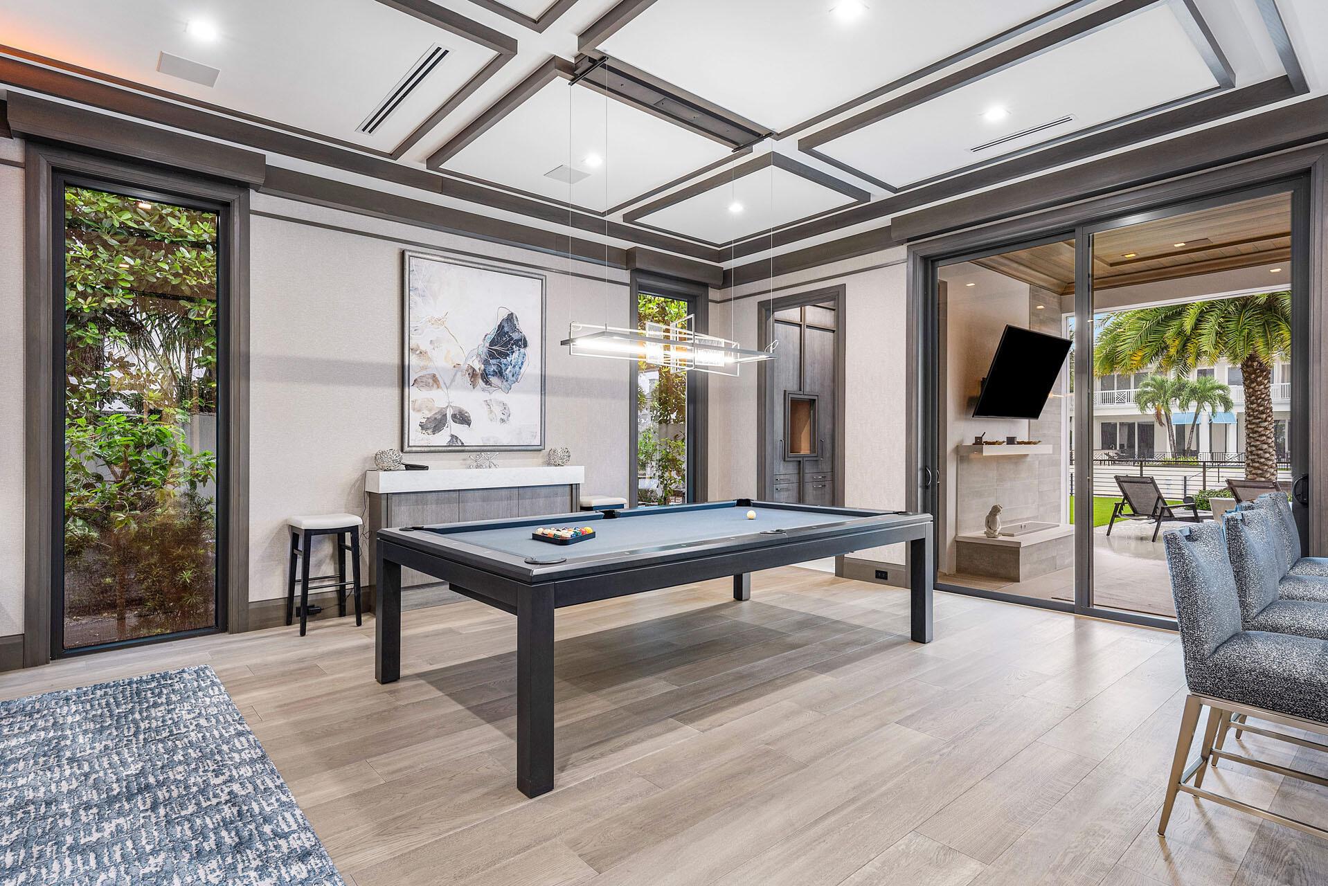 ROYAL PALM YACHT & COUNTR - Residential