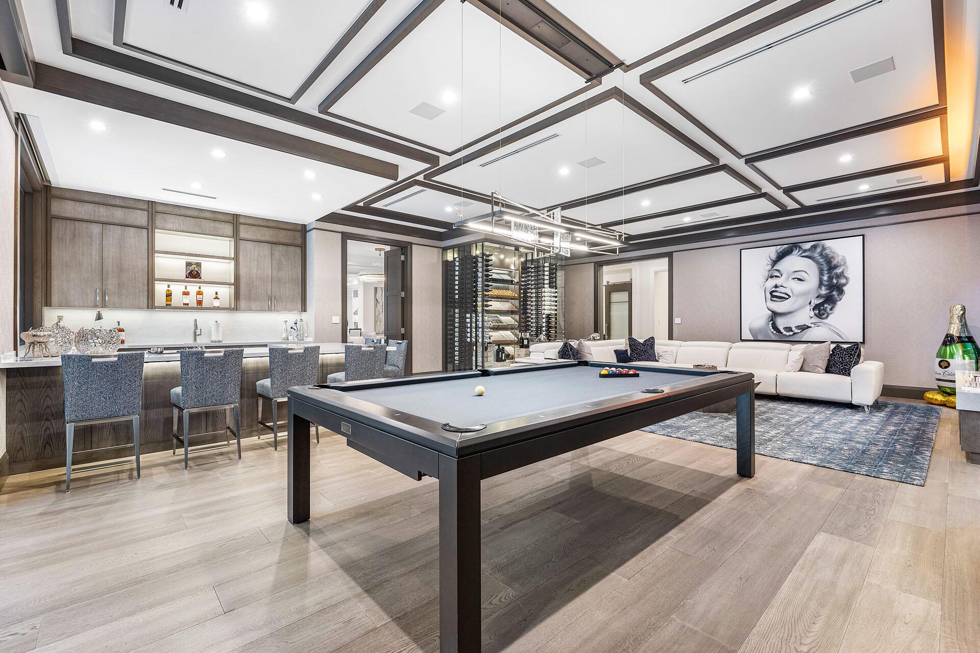 ROYAL PALM YACHT & COUNTR - Residential