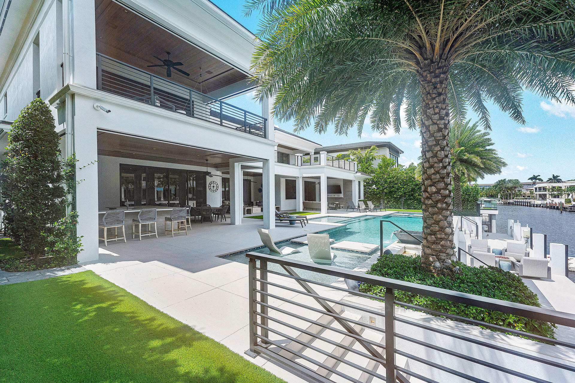 ROYAL PALM YACHT & COUNTR - Residential