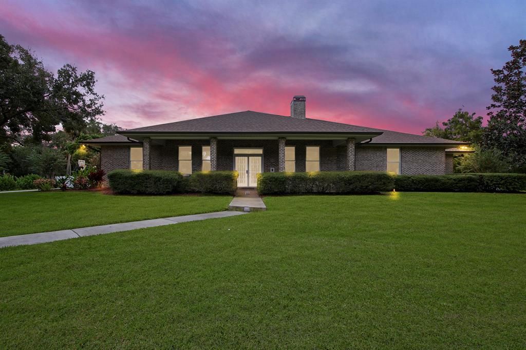 Photo of 3903 Promenade Way, Fort Pierce, FL 34982 (MLS # R10753319)