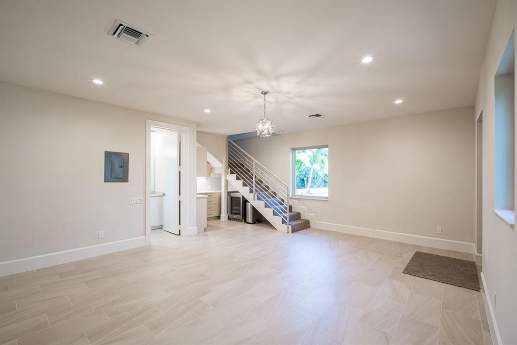 HORSESHOE ACRES - Residential