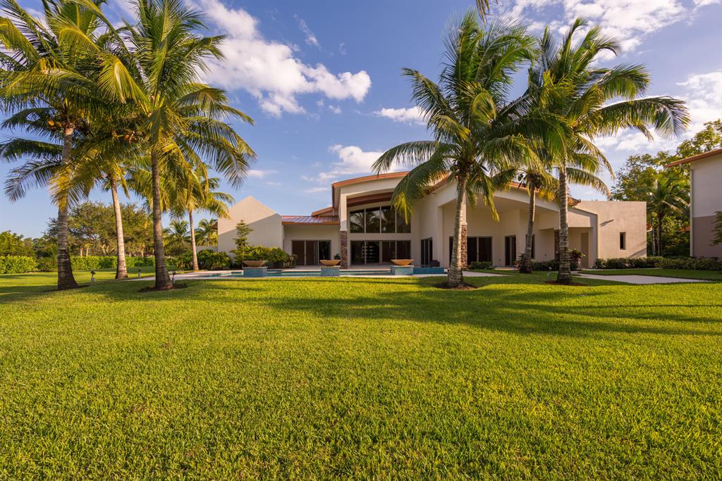 HORSESHOE ACRES - Residential