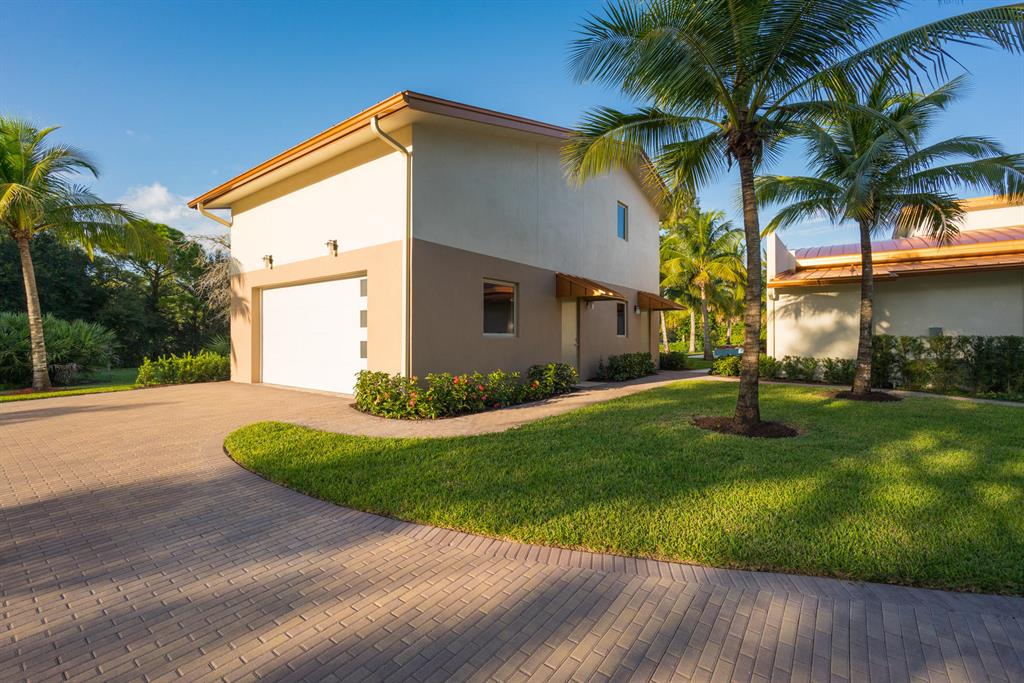 HORSESHOE ACRES - Residential