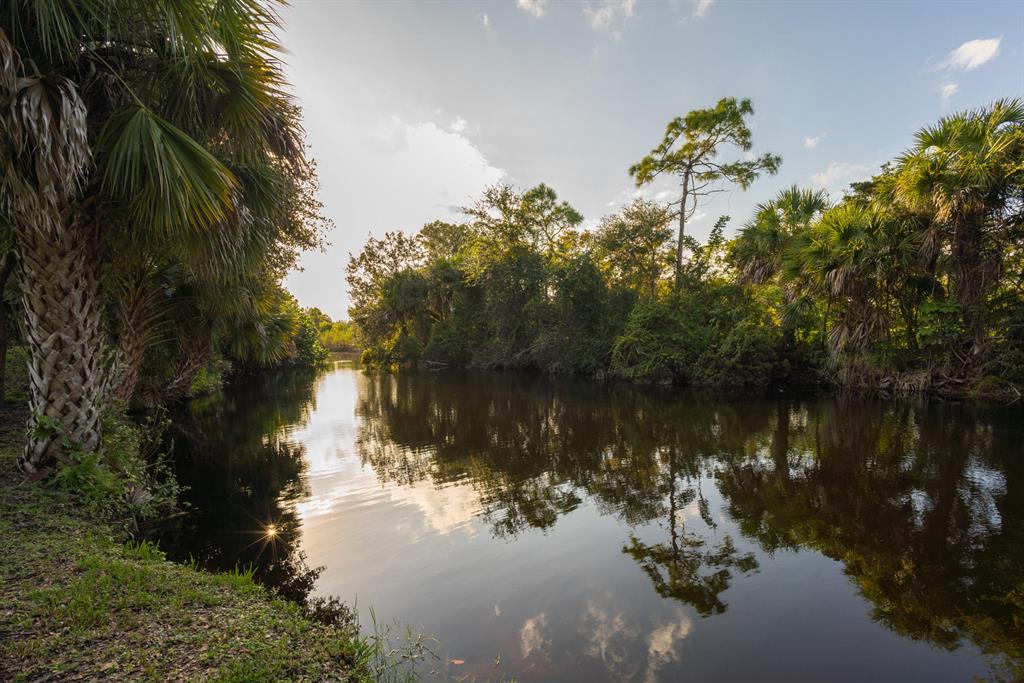 HORSESHOE ACRES - Residential