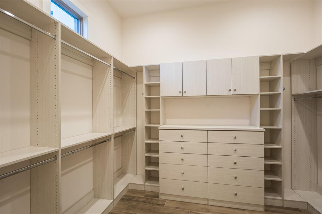 HORSESHOE ACRES - Residential