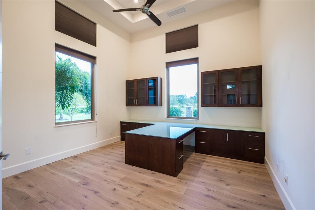 HORSESHOE ACRES - Residential