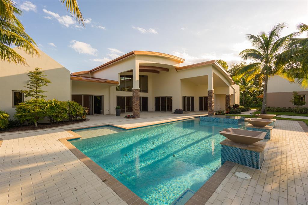 HORSESHOE ACRES - Residential