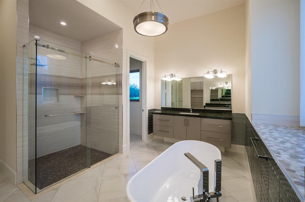 HORSESHOE ACRES - Residential