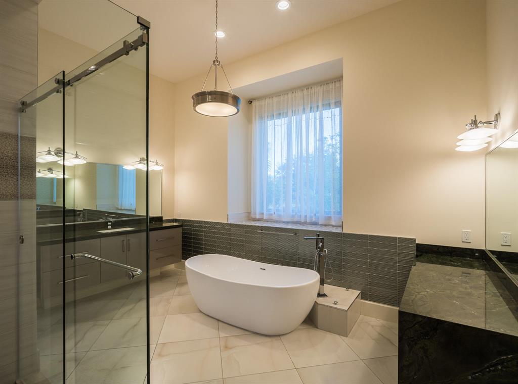 HORSESHOE ACRES - Residential