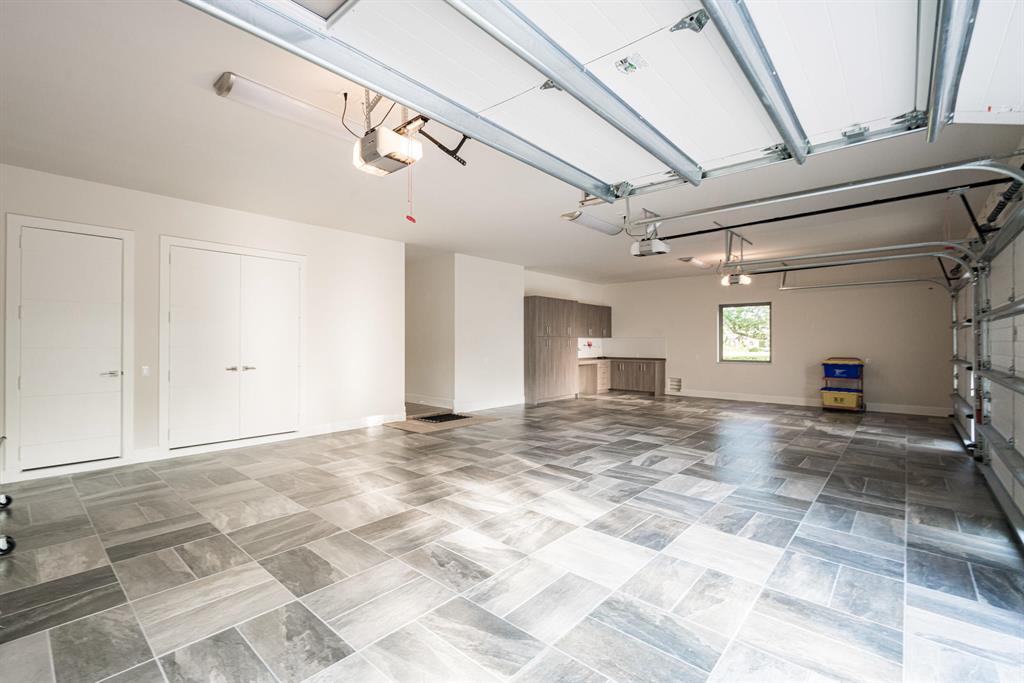 HORSESHOE ACRES - Residential