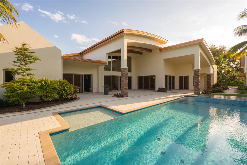 HORSESHOE ACRES - Residential