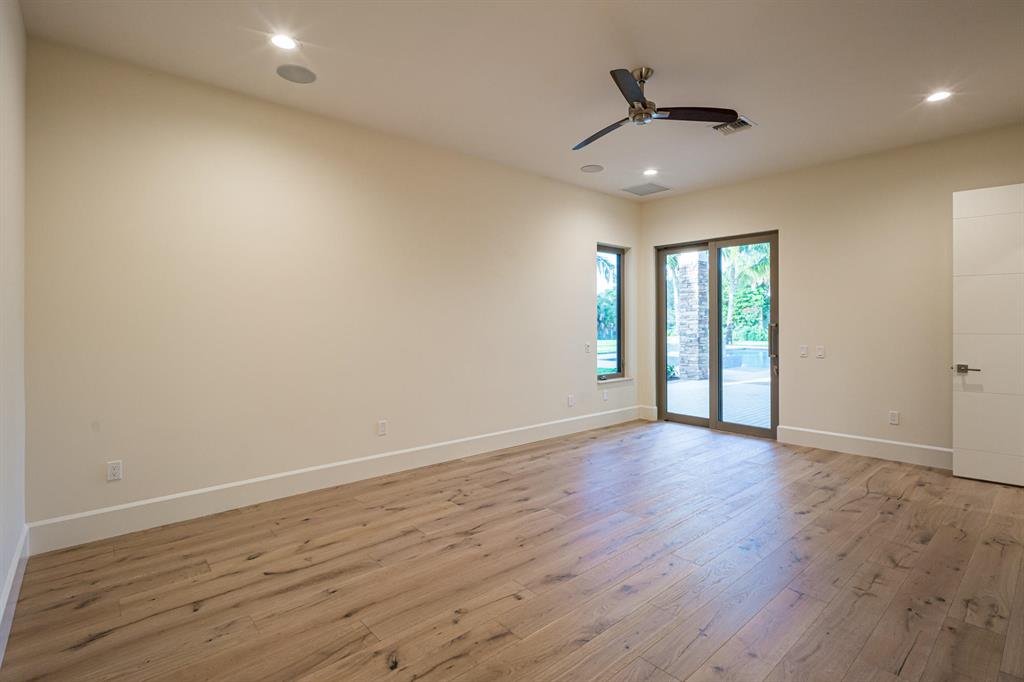 HORSESHOE ACRES - Residential