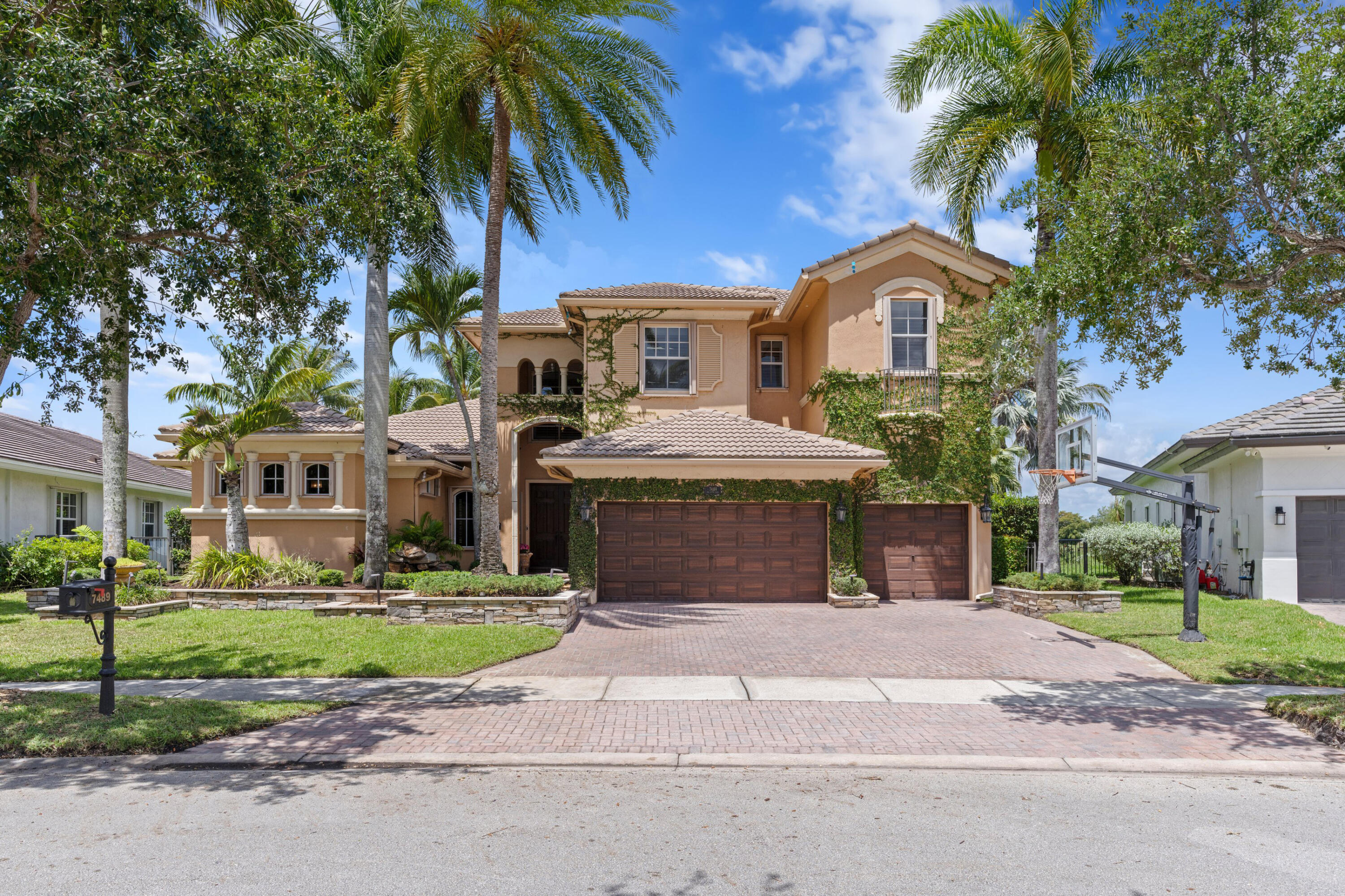 HERON BAY EAST - Residential