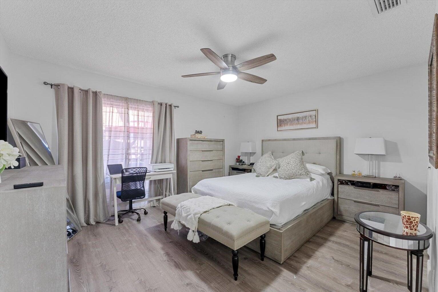 LEES CROSSING 1 TWNHS - Residential Lease