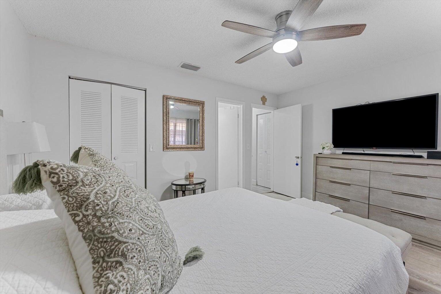 LEES CROSSING 1 TWNHS - Residential Lease