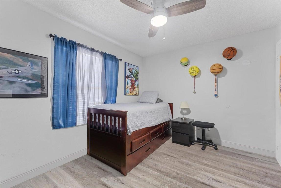 LEES CROSSING 1 TWNHS - Residential Lease