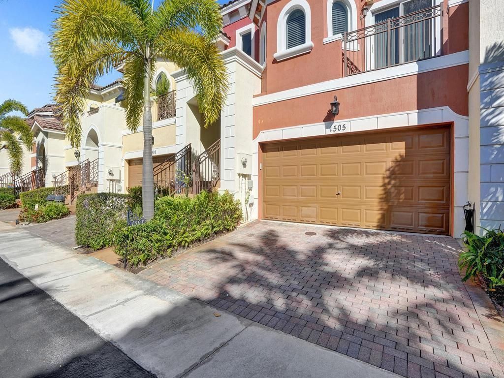 Photo of 1505 Coastal Bay Boulevard, Boynton Beach, FL 33435 (MLS # R10961529)