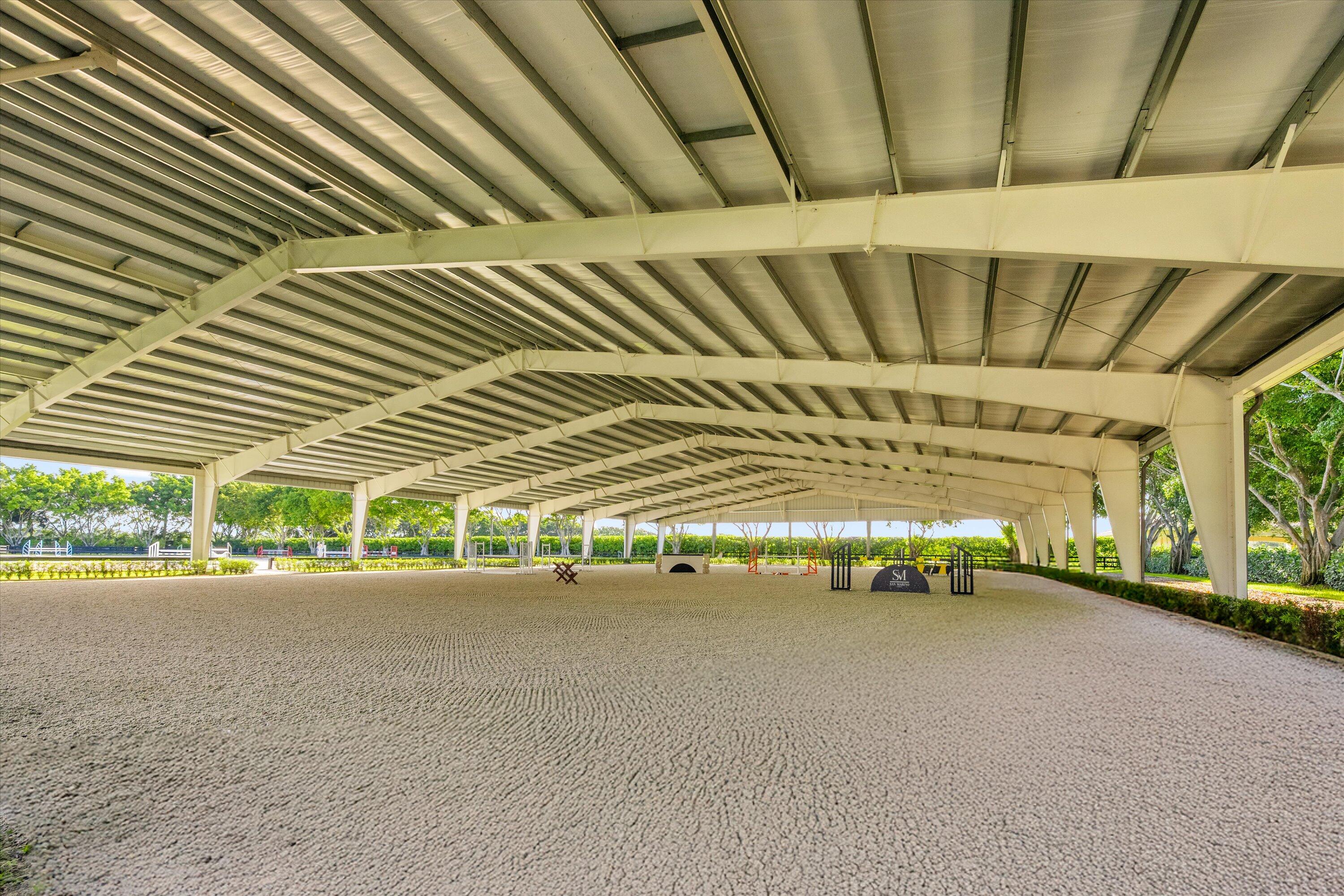FARMS AT EQUESTRIAN CLUB - Residential Lease