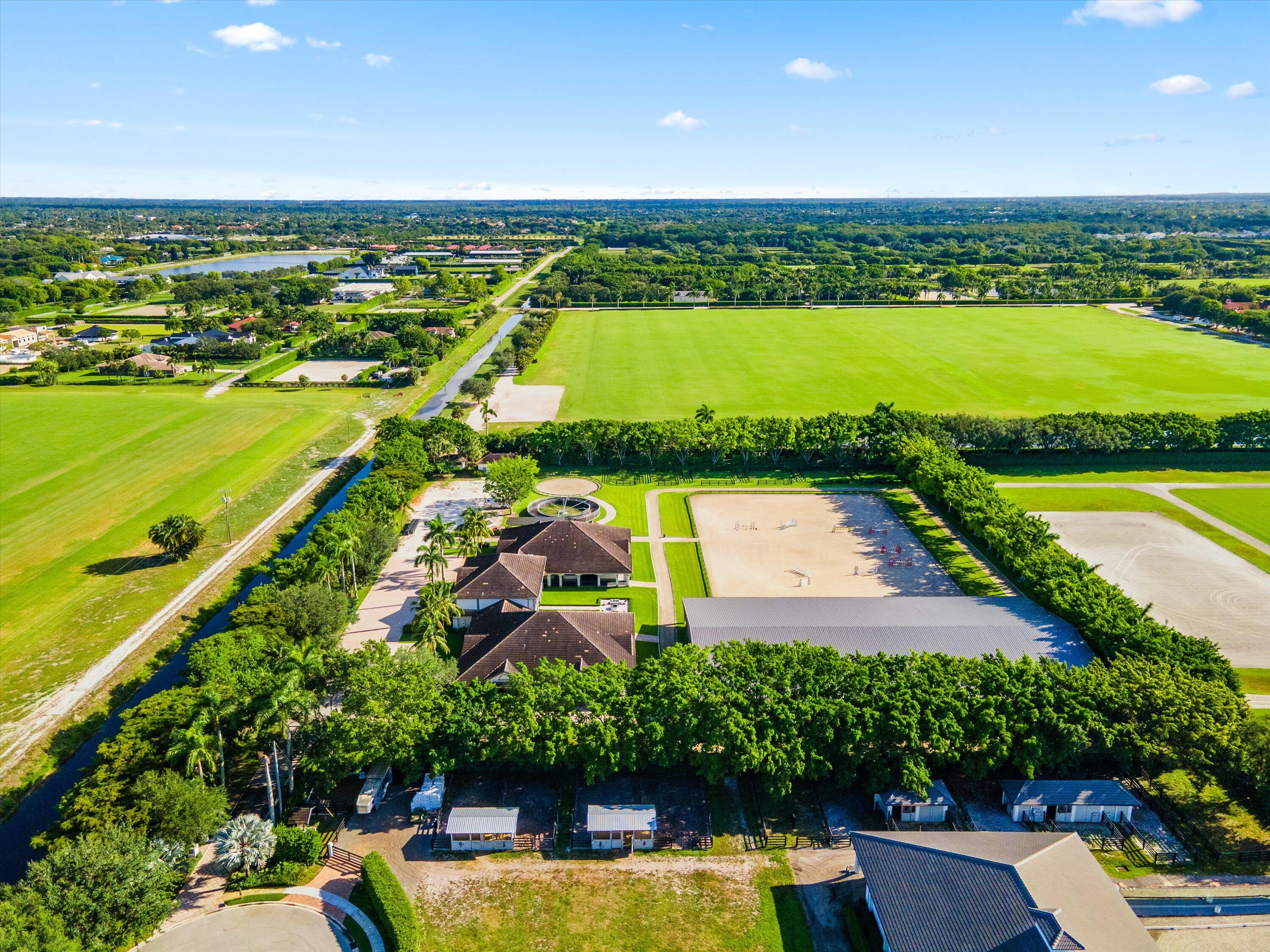 FARMS AT EQUESTRIAN CLUB - Residential Lease