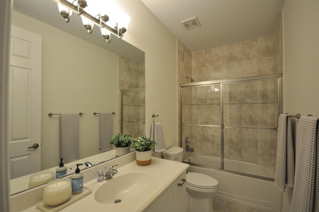 Hampton Cay - Residential