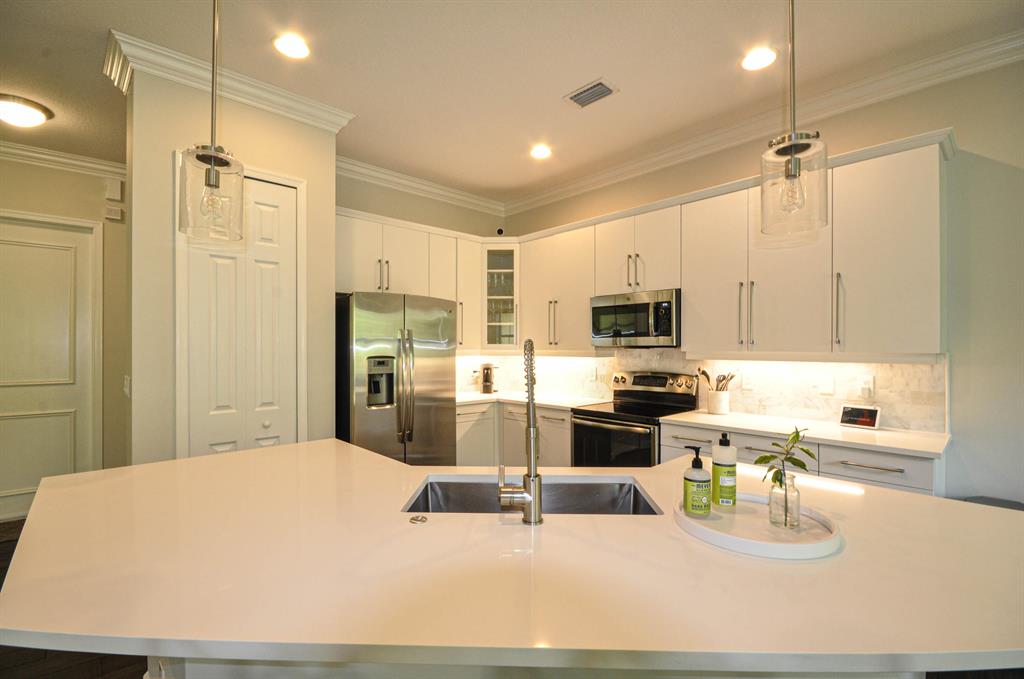 Hampton Cay - Residential