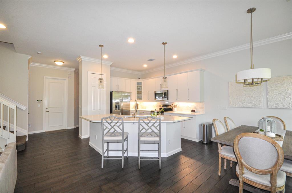 Hampton Cay - Residential