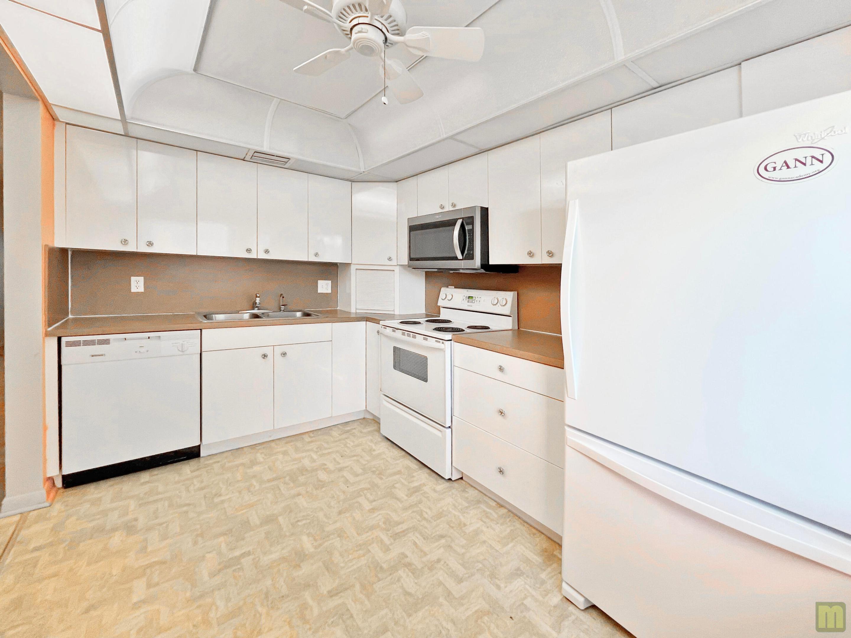 BERMUDA VILLAGE A CONDO - Residential