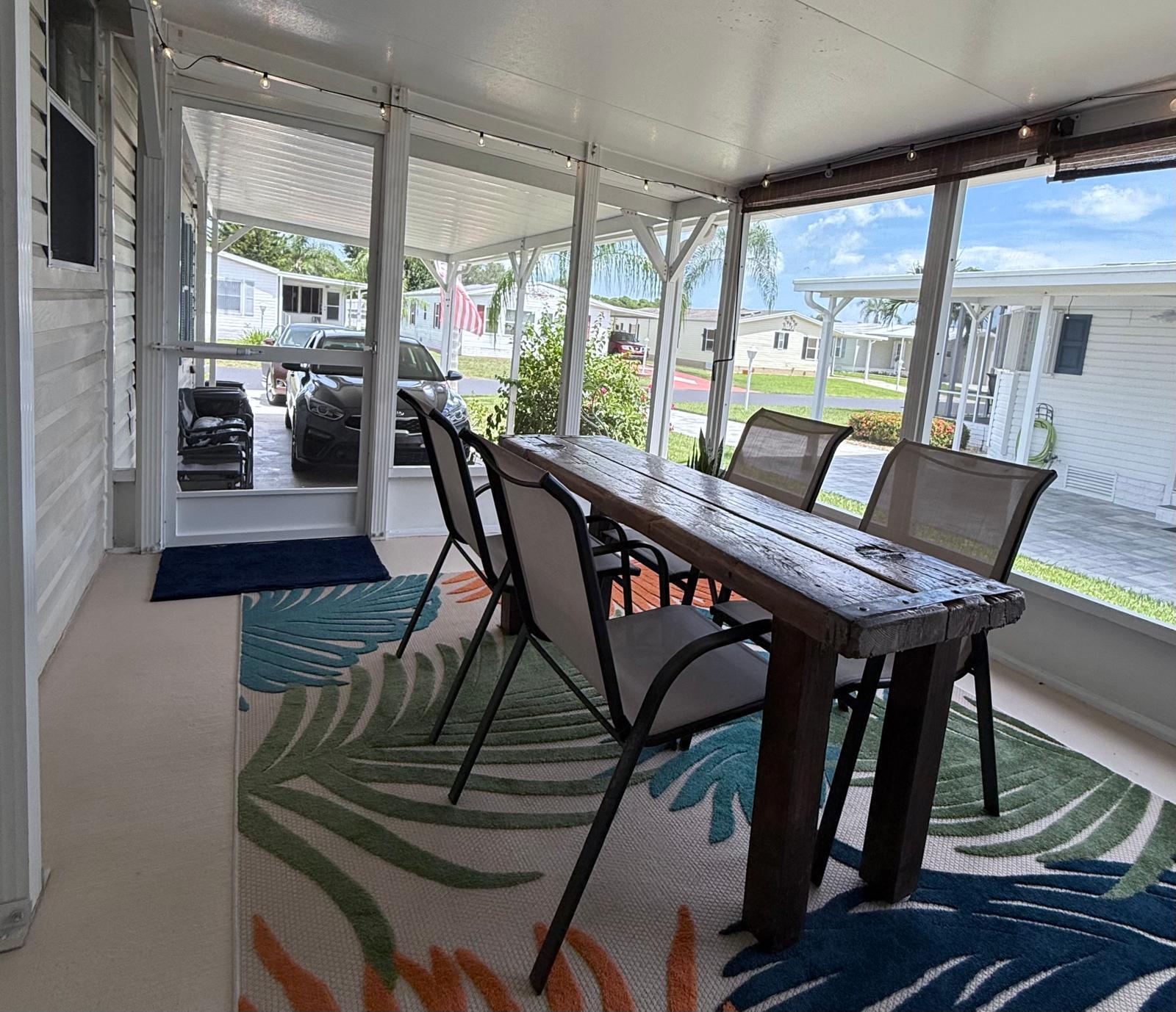 TROPICAL ISLES - Residential