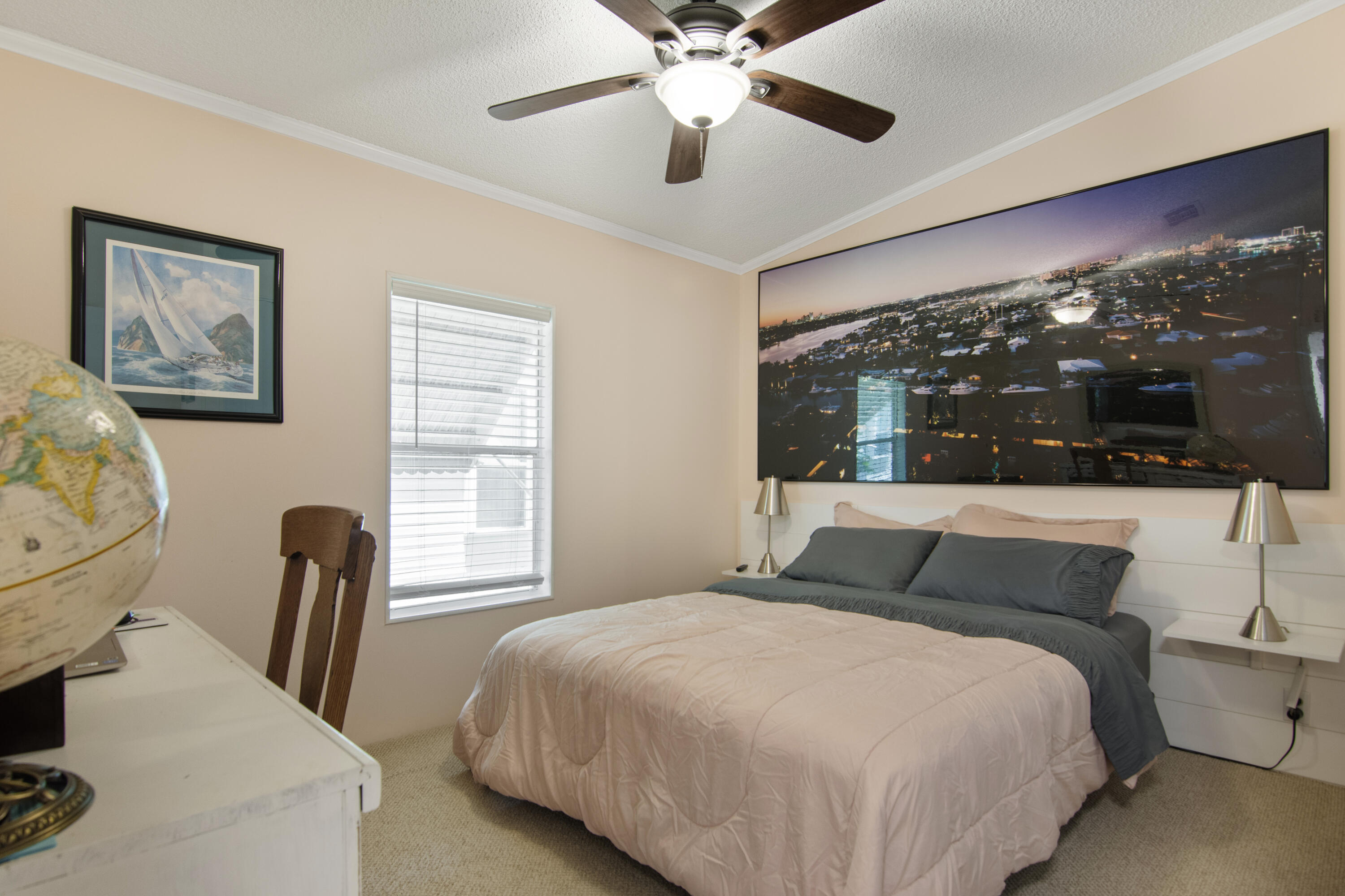 TROPICAL ISLES - Residential