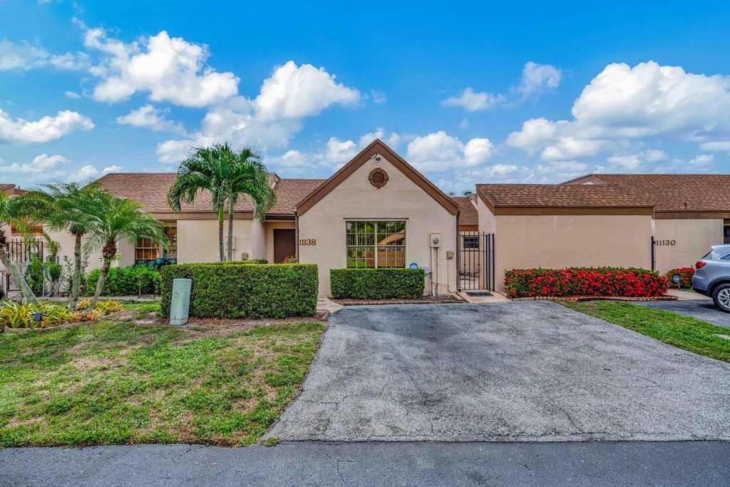 Photo of 11138 Curry Drive, Palm Beach Gardens, FL 33418 (MLS # R11003205)