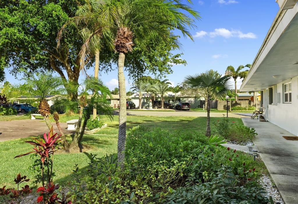 VENETIAN ISLES CO-OP - Residential Lease