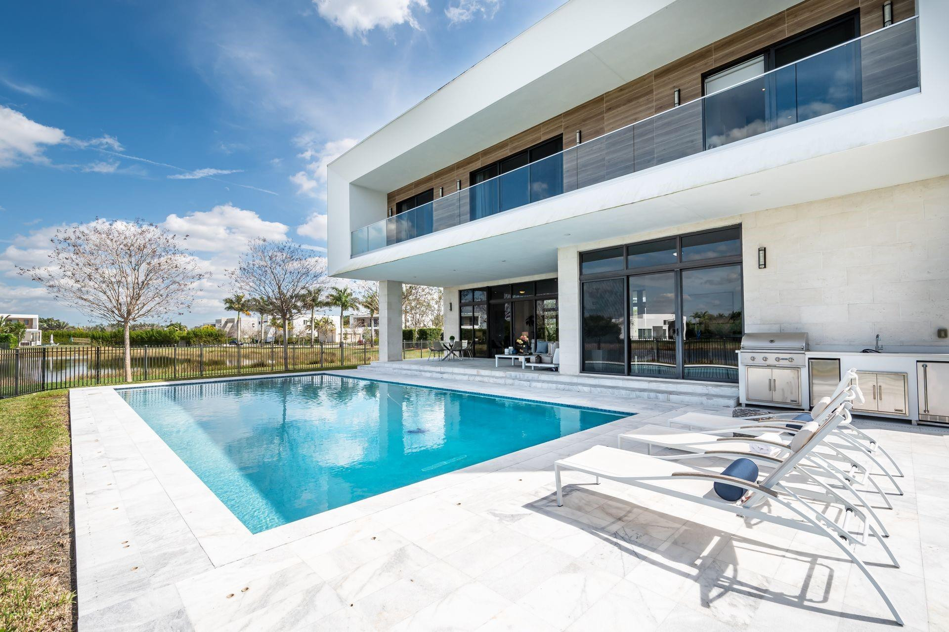 16553 Botaniko Drive