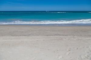 SAILFISH POINT 26 - Residential