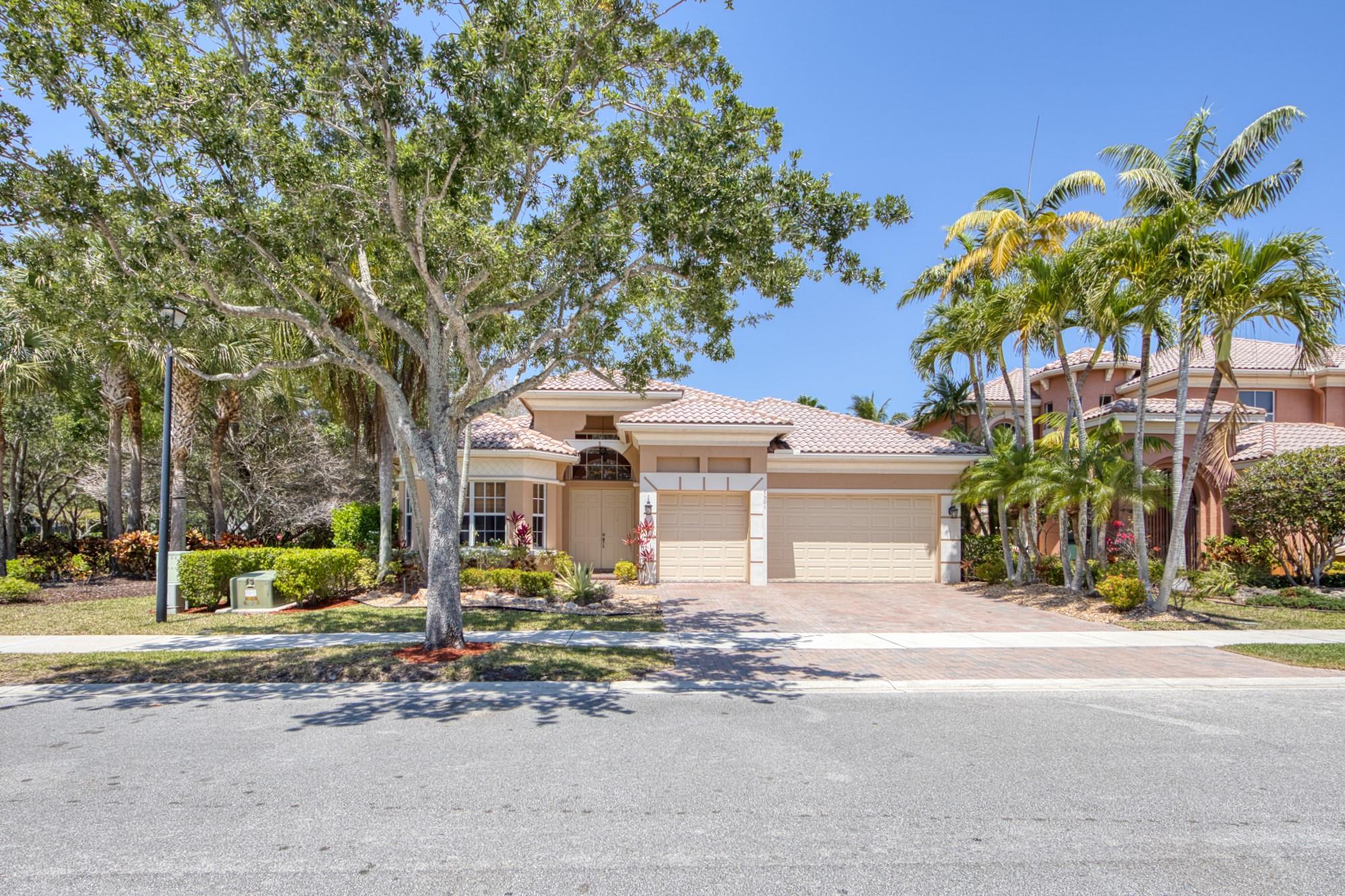 7501 NW 115th Ter