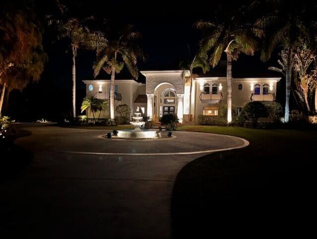 Photo of 2584 SE Ranch Acres Circle, Jupiter, FL 33478 (MLS # B26001718)