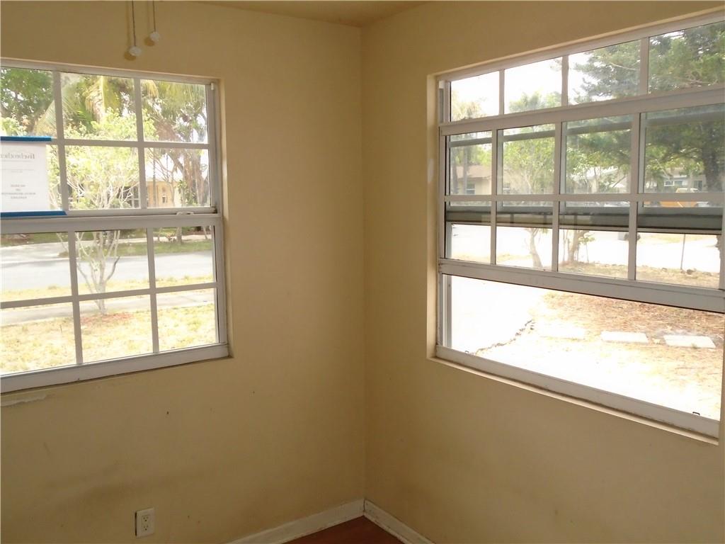 Pine Crest Amd 7-13 B - Residential